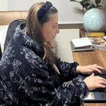 ‘Loro viejo’ sí aprende a hablar