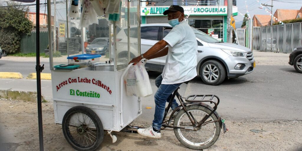 Vendedor de arroz con leche como bici usuario