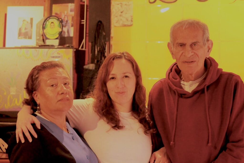 Hugo y Fernanda juntos en el teatro.